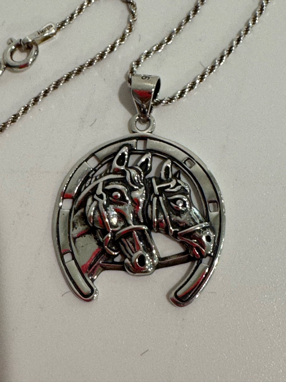 Sterling Silver Horses & Horseshoe Pendant and necklace